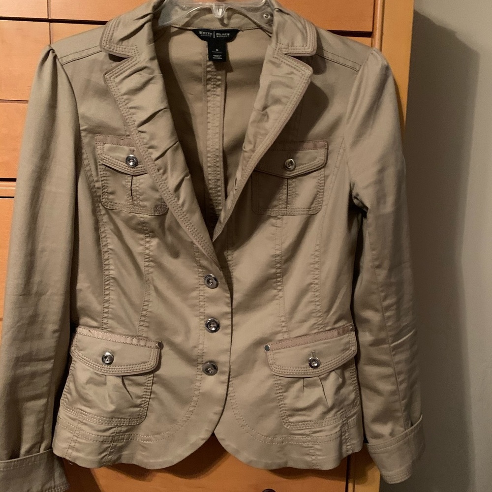 Light weight jacket